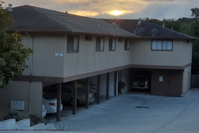 13 Monte Vista Dr, Unit Monte Vista in Monterey, CA - Building Photo - Building Photo
