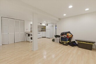 3716 N Wayne Ave, Unit G in Chicago, IL - Building Photo - Building Photo