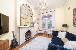 829-831 Hudson St in Hoboken, NJ - Building Photo