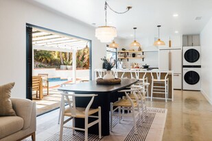 4816 Refugio Ave in Carlsbad, CA - Building Photo