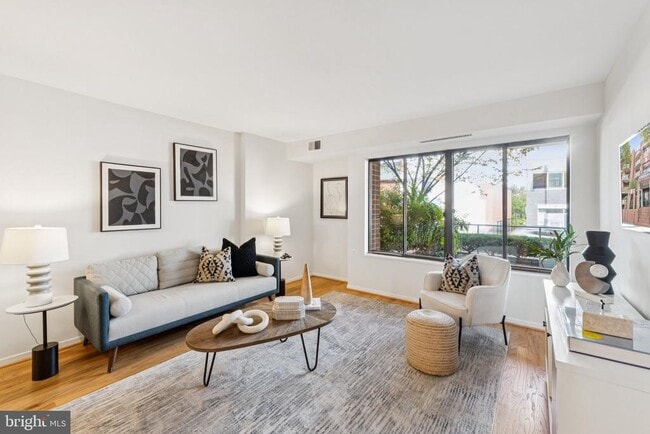 2320 Wisconsin Ave NW in Washington, DC - Building Photo - Building Photo