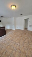 16131 NE 19th Pl in North Miami Beach, FL - Building Photo - Building Photo