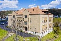 Glassport Garden Apartments in Glassport, PA - Foto de edificio - Primary Photo