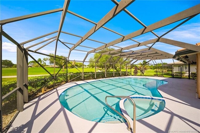 2284 SW Spoonbill Dr in Palm City, FL - Building Photo - Building Photo