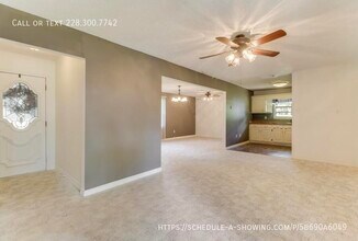 9708 Forts Lake Rd in Moss Point, MS - Building Photo - Building Photo