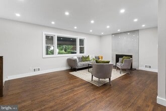 6 Ryan Rd in Cranbury, NJ - Building Photo - Building Photo