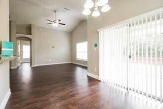 948 Delfino Pl in Lake Mary, FL - Building Photo - Building Photo