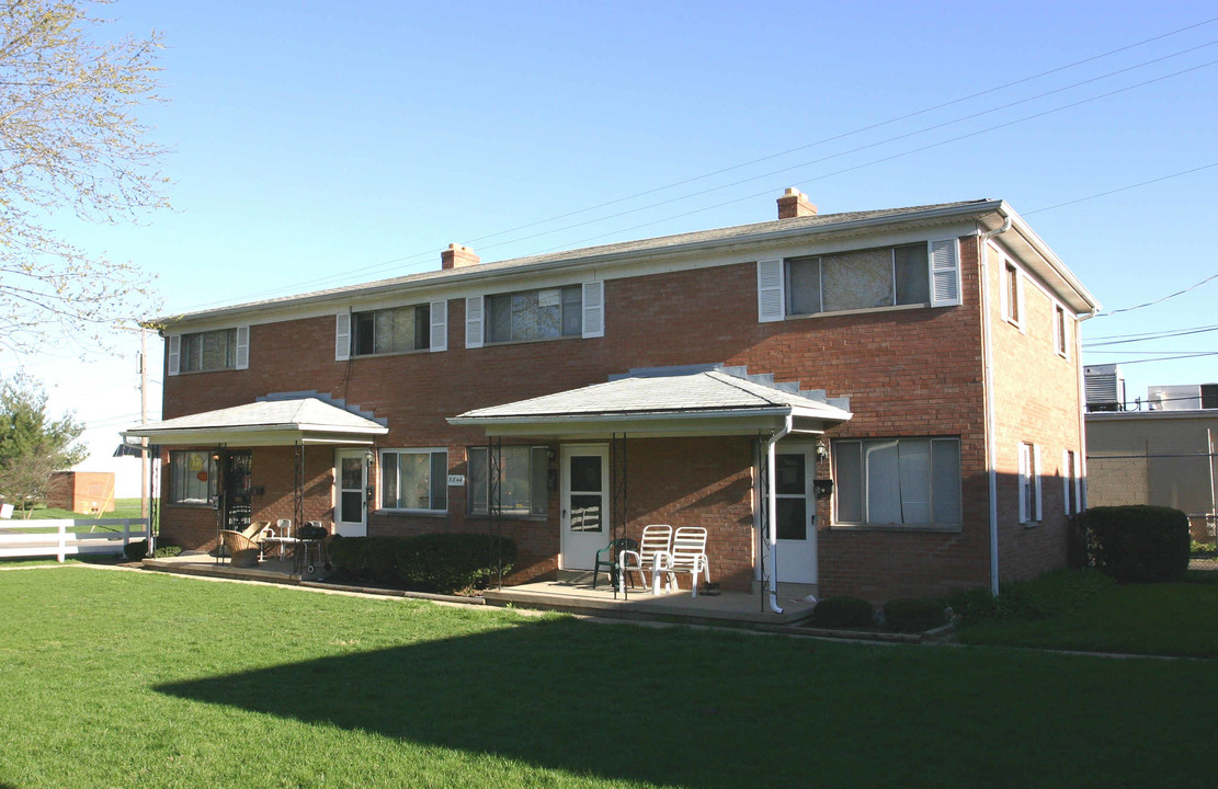 North Meadows Townhomes in Columbus, OH - Foto de edificio