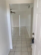205 NE 141st St, Unit 6-1-3 in Miami, FL - Building Photo - Building Photo