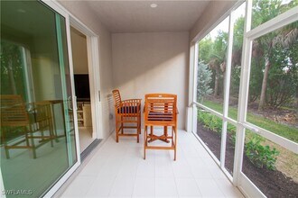 262 Indies Dr E in Naples, FL - Foto de edificio - Building Photo