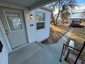 214 E Jackson Ave in Riverton, WY - Building Photo - Building Photo