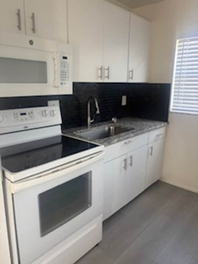 property at 2802 Banza St