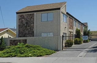 CSC-Rye Canyon in Santa Clarita, CA - Building Photo