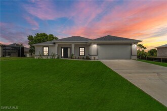 1509 NW 3rd Pl in Cape Coral, FL - Building Photo - Building Photo