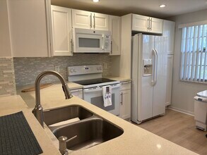 2303 Lucaya Ln in Coconut Creek, FL - Building Photo - Building Photo