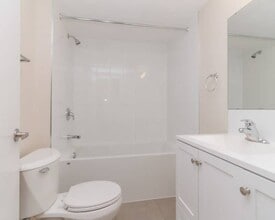 Wellington Manor in Victoria, BC - Building Photo - Building Photo