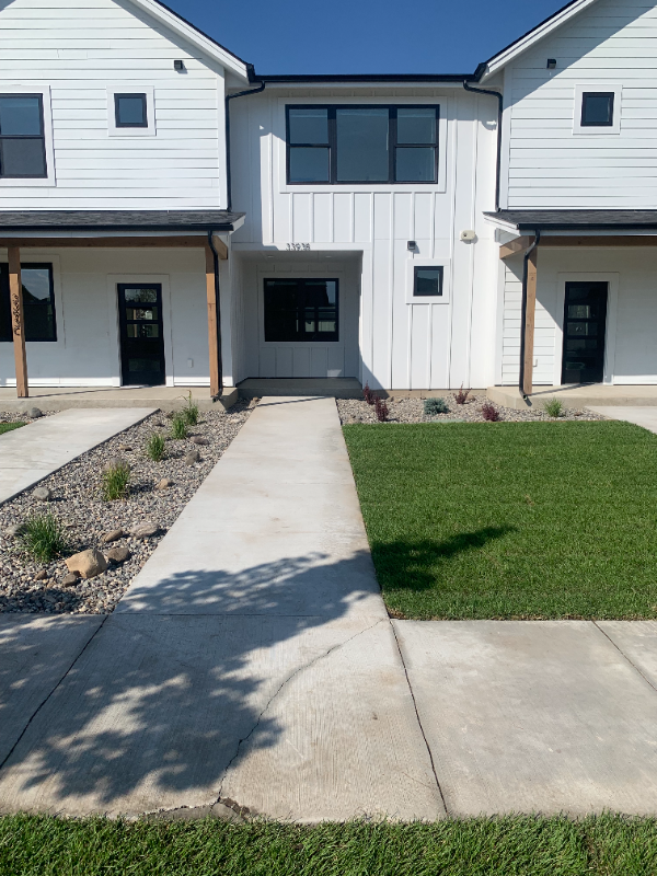 3393 S 27th Ave in Bozeman, MT - Foto de edificio - Building Photo