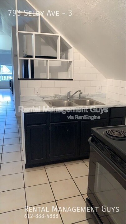 793 Selby Ave in St. Paul, MN - Building Photo