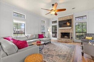 1001 Timber Bend Dr in Pflugerville, TX - Building Photo