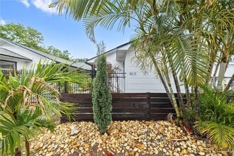 917 30th Ave N, Unit 4 in St. Petersburg, FL - Building Photo - Building Photo