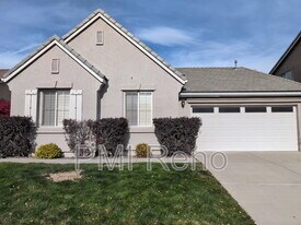 10719 Grayslake Dr in Reno, NV - Building Photo