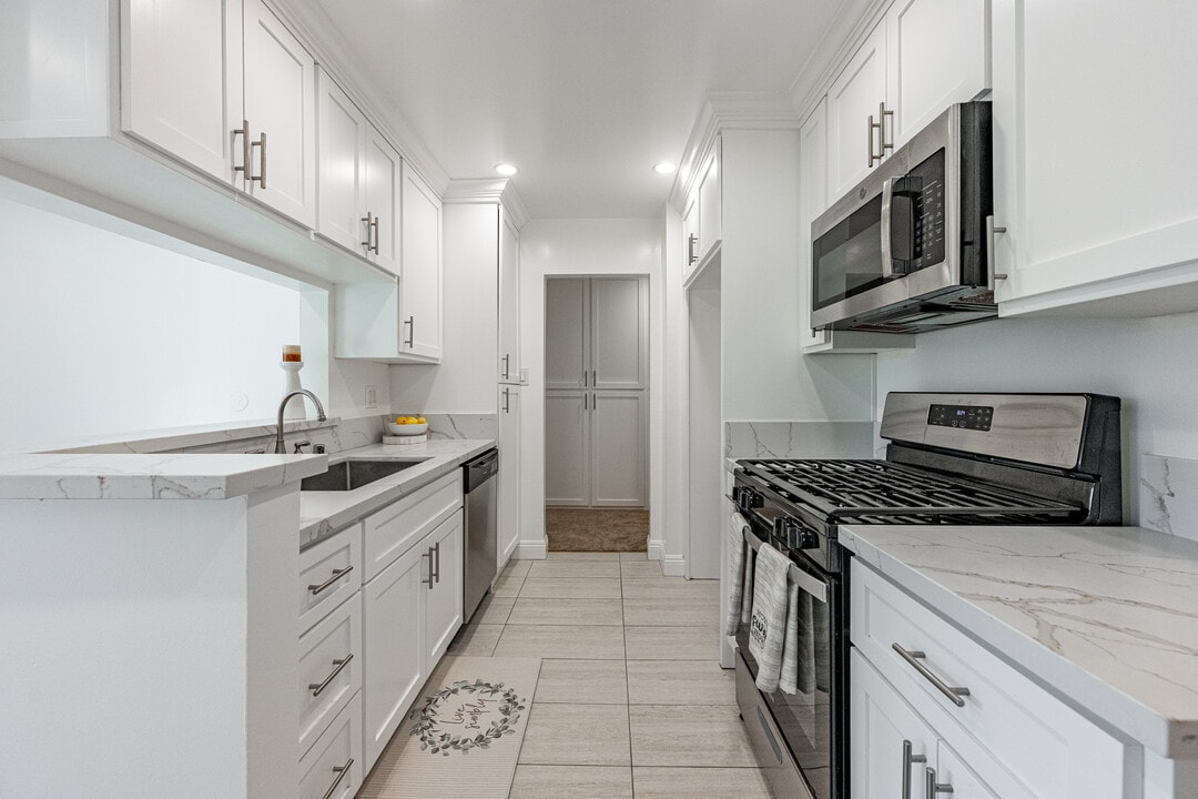 Evergreen Pine in Temple City, CA - Building Photo