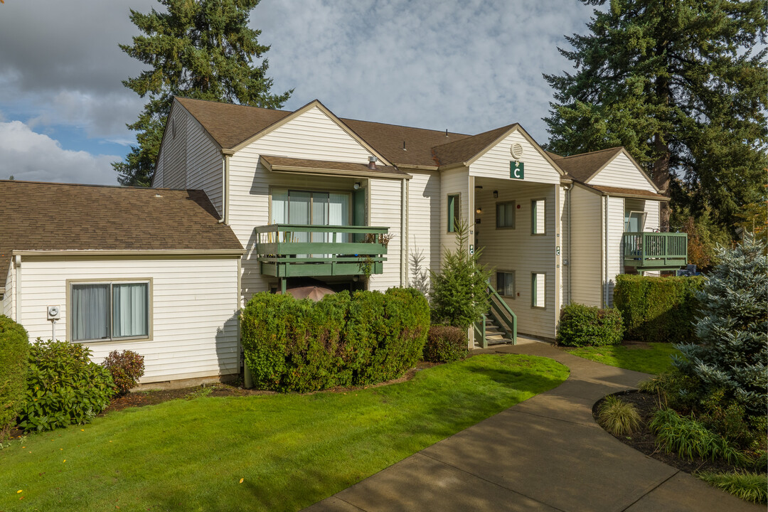 Sawyer Pointe in Scappoose, OR - Foto de edificio