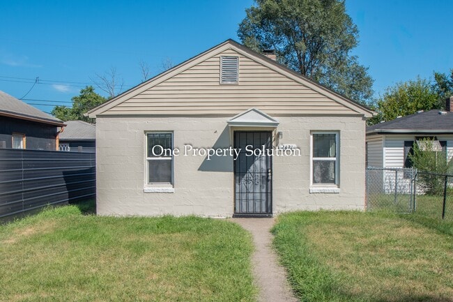property at 2421 Prospect St