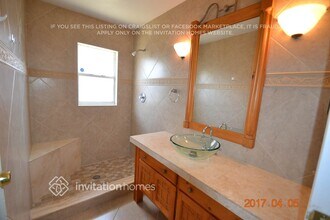 8147 Wellsmere Cir in Orlando, FL - Building Photo - Building Photo