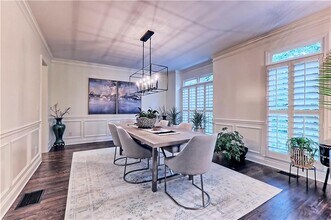 5569 Julian Pl in Atlanta, GA - Building Photo - Building Photo