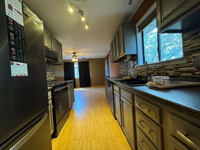 260 E Camino De Mesa in Huachuca City, AZ - Building Photo - Building Photo