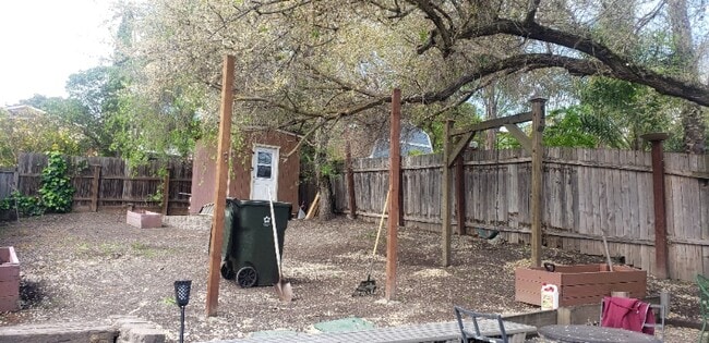property at 2150 Pomona Ave