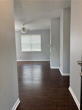 333 W Oaks Trail in Woodstock, GA - Foto de edificio - Building Photo