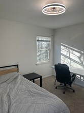 1902 SE 4th St in Grand Prairie, TX - Foto de edificio - Building Photo