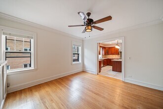 721 Foster St, Unit 3W in Evanston, IL - Foto de edificio - Building Photo