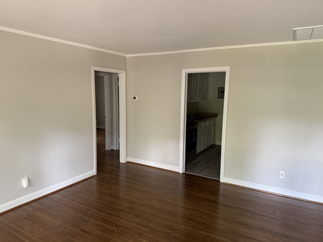 3818 Winfield Dr in Charlotte, NC - Foto de edificio - Building Photo