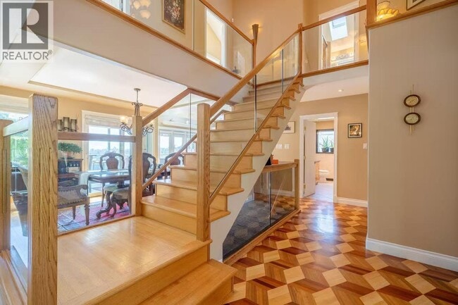 720 Shaw Ave in Coquitlam, BC - Building Photo - Building Photo