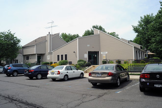 Squadron Gardens in New City, NY - Building Photo - Building Photo