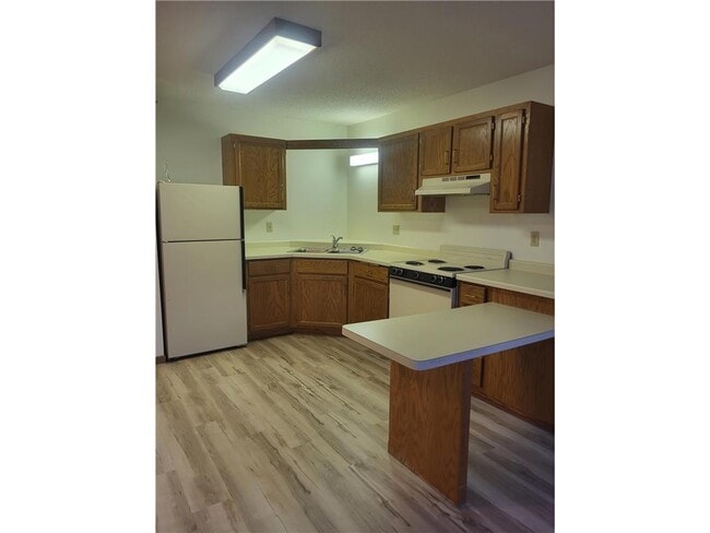 property at 609 Main St S