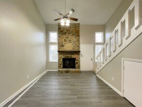 1103 Old Monrovia Rd NW in Huntsville, AL - Building Photo - Building Photo