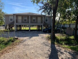 1420 Green Shadow Dr, Unit B in Houston, TX - Building Photo