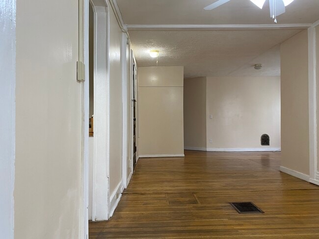 127 Selye Terrace, Unit 2