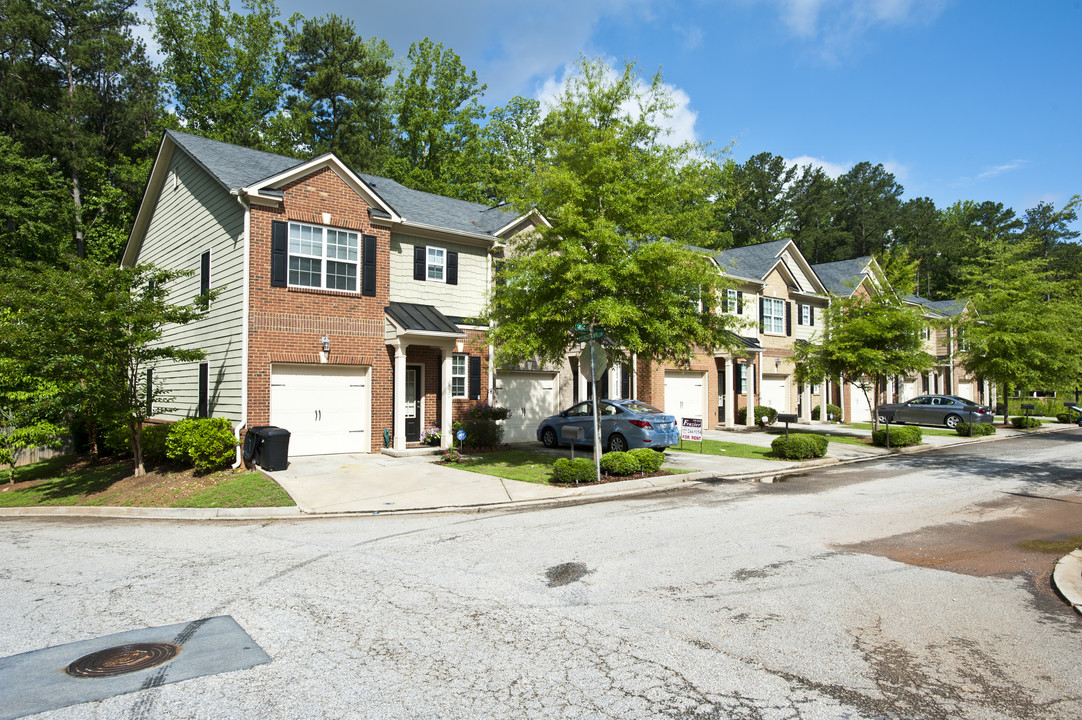 812-824 Hughes Ter in Stone Mountain, GA - Foto de edificio