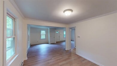 406 Christian Herald Rd in Valley Cottage, NY - Building Photo - Building Photo