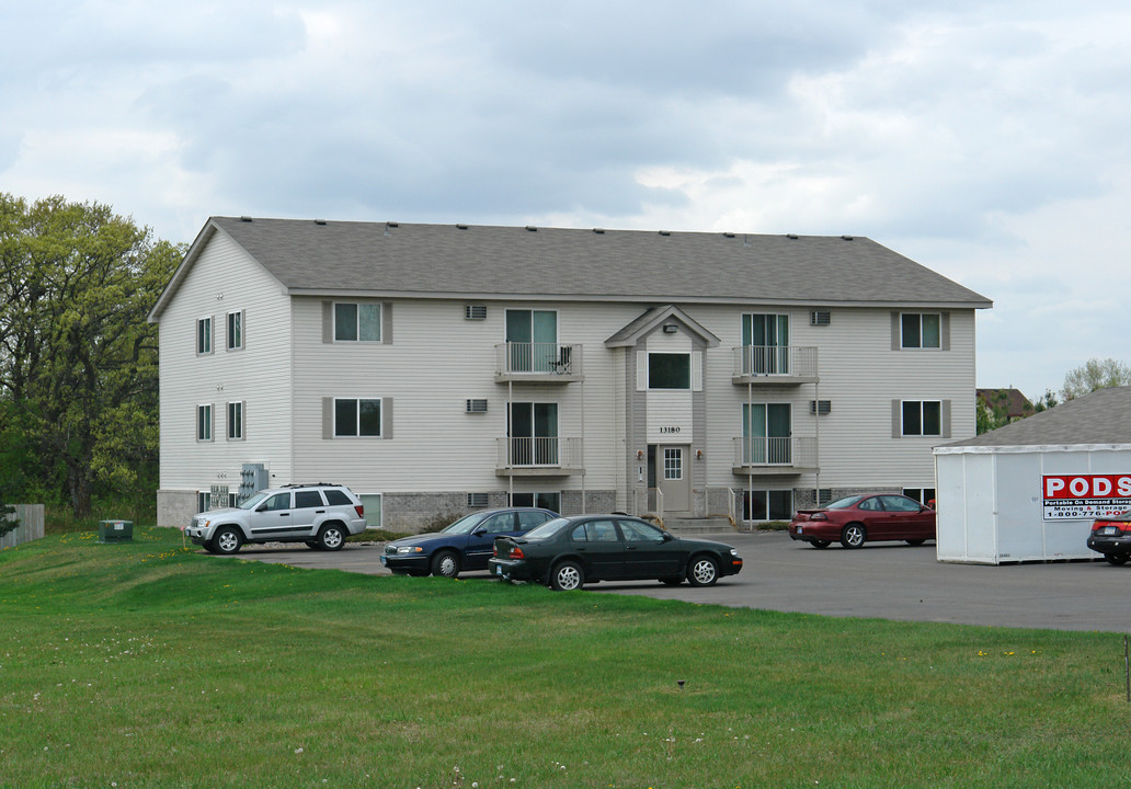 Freemont Apartments in Zimmerman, MN - Building Photo