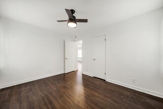 3905 Abbeydale Dr in Charlotte, NC - Building Photo - Building Photo