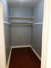 6930 N Greenview Ave-Unit -510 in Chicago, IL - Building Photo - Building Photo