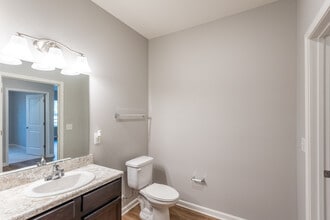 Limestone Trail Apartments in Lebanon, TN - Building Photo - Interior Photo