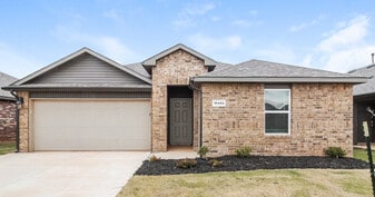 Sara Park Rental Homes in Mustang, OK - Building Photo