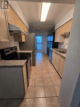 3 Ellesmere St in Richmond Hill, ON - Building Photo - Building Photo